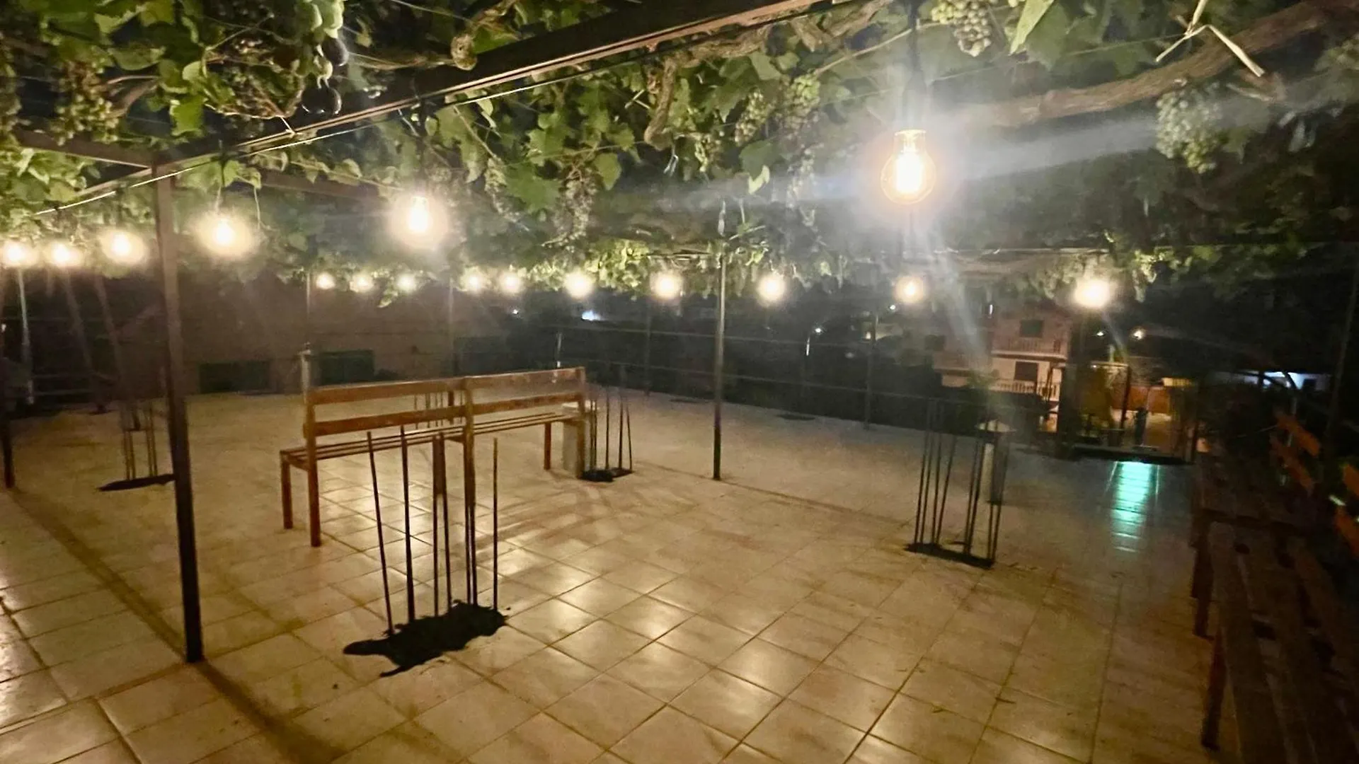 Xhou'S Home Shkoder Hostel