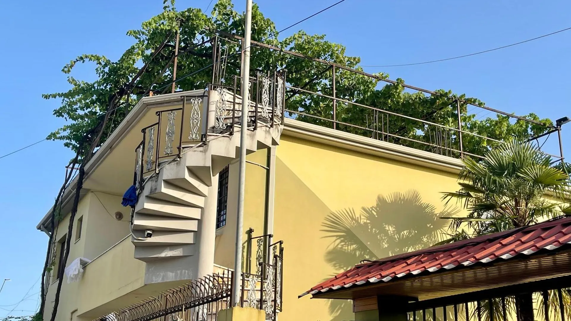 Xhou'S Home Shkoder