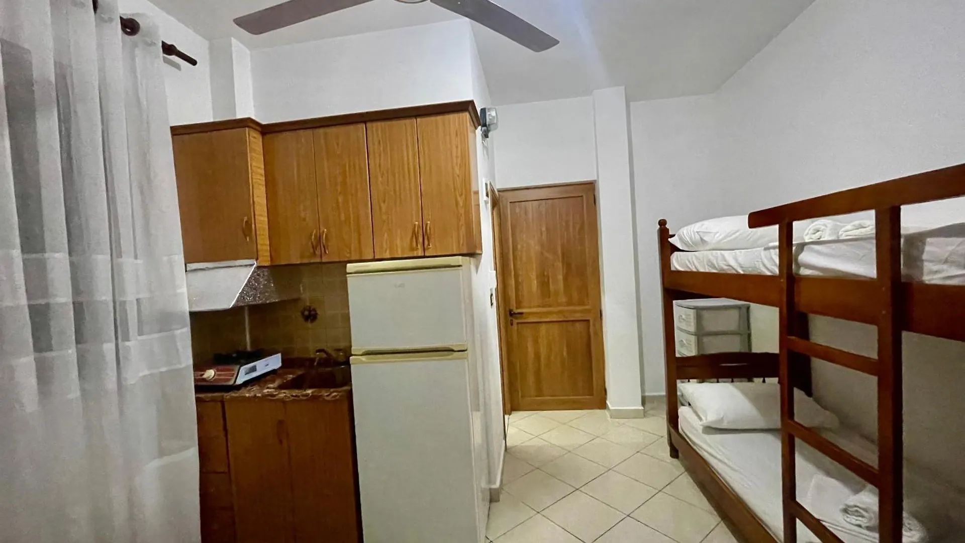 Hostel Xhou'S Home Shkoder