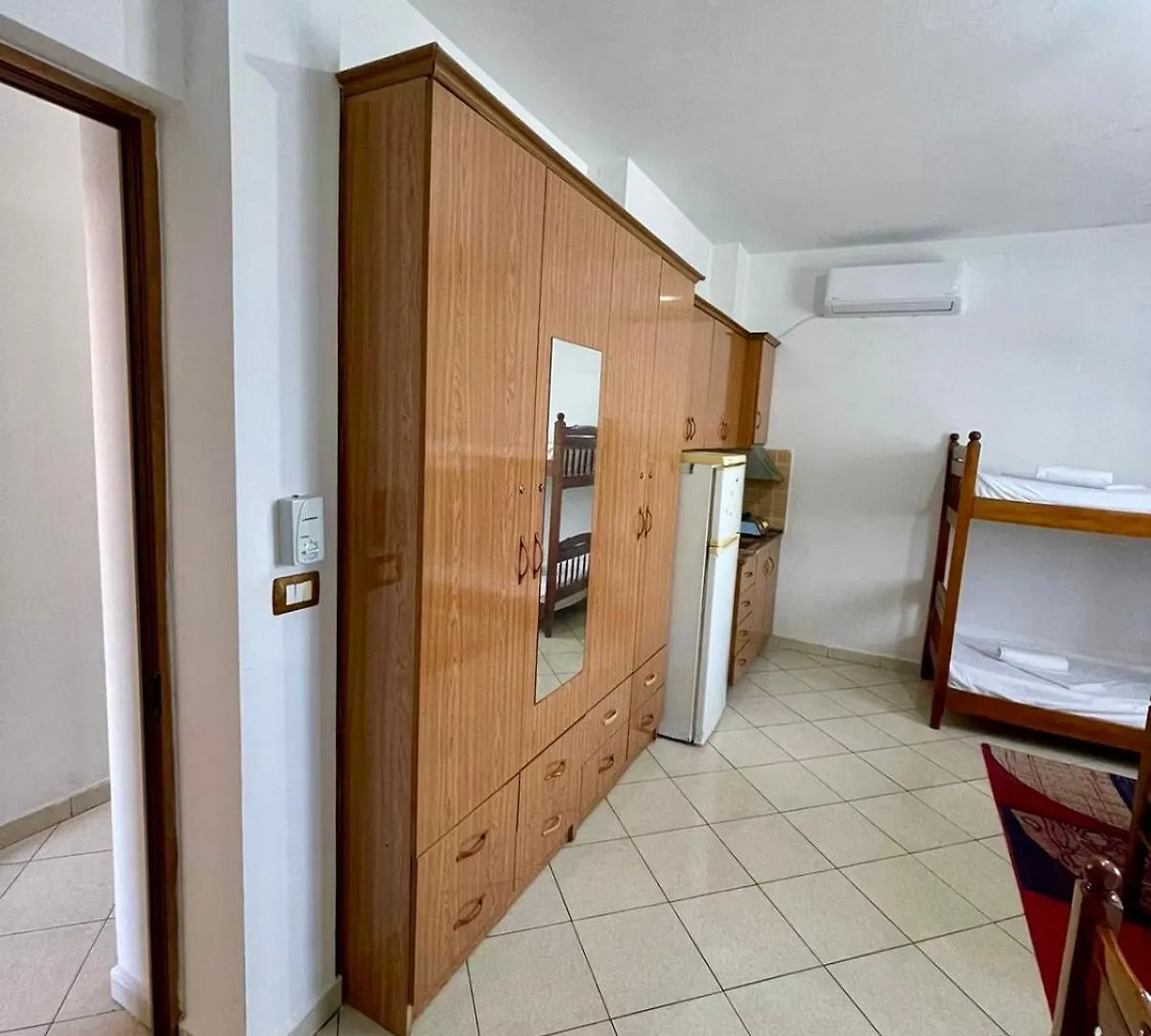 Hostel Xhou'S Home Shkoder